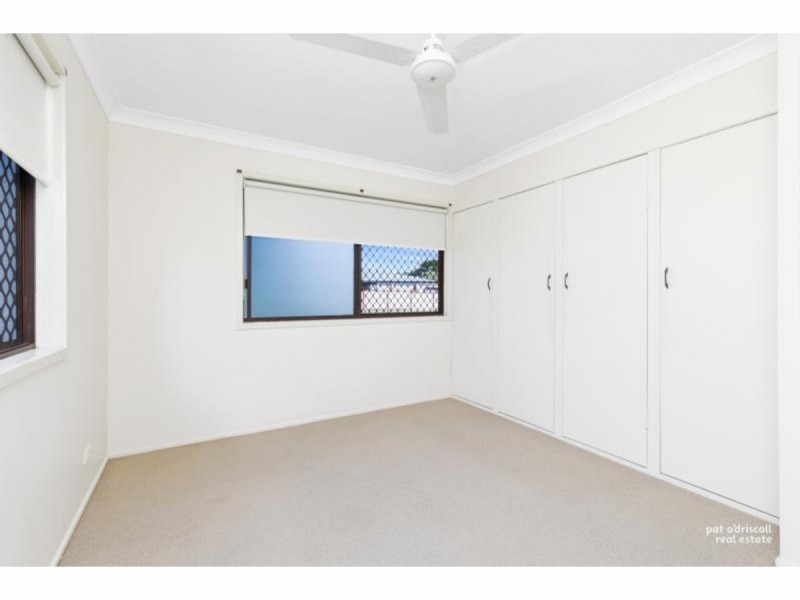 27 Booker Street, Park Avenue QLD 4701